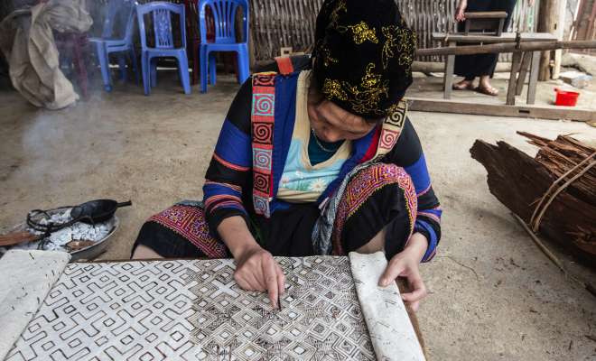 Traditional hemp weaving, pattern making and dyeing